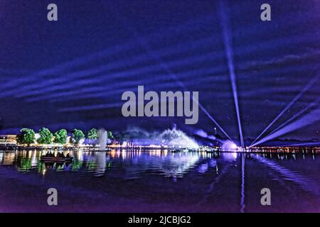 Tag der Niedersachsen: Große Lasershow startet am Maschsee Stockfoto