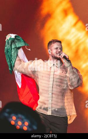 11/06/2022 - amerikanische Popband IMAGINE DRAGONS spielt live auf den I-Days 2022 in Mailand, Italien Stockfoto