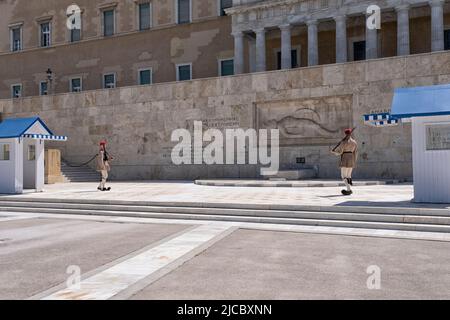 Wachwechsel am Grab des unbekannten Soldaten, Athen, Griechenland, Europa Stockfoto