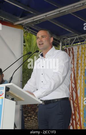 Sebastian Wippel beim Landratswahlkampf für Sebastian Wippel am Marienplatz. Görlitz, 11.06.2022 Stockfoto