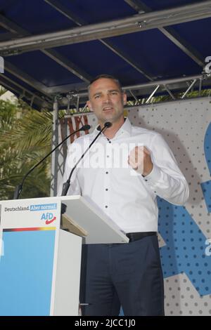 Sebastian Wippel beim Landratswahlkampf für Sebastian Wippel am Marienplatz. Görlitz, 11.06.2022 Stockfoto