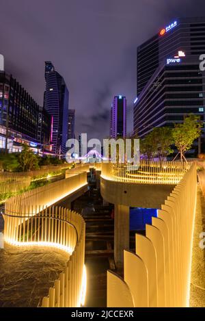 Bangkok , Thailand - 4. Juni 2022: Chongnonsi Kanal öffentlicher Park neue Öffentlichkeit in Bangkok Stockfoto