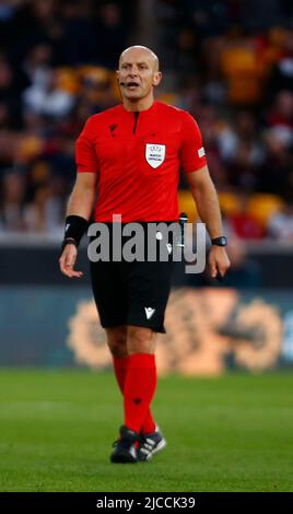 WOLVERHAMPTON ENGLAND - JUNI 11 : Schiedsrichter Szymon Marciniak während der UEFA Nations League - Gruppe A3 zwischen England und Italien im Molineux Stadium, W Stockfoto