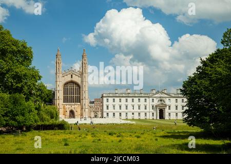 Frühlingsnachmittag im King's College in Cambridge, England. Stockfoto