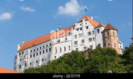 Landshut, Deutschland - 14. Aug 2021: Blick auf Schloss Trausnitz (Burg Trausnitz). Stockfoto