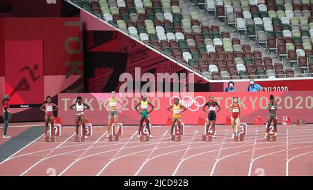 31. 2. JULI 2021 - TOKIO, JAPAN: Halbfinale 100m der Frauen bei den Olympischen Spielen 2020 in Tokio (Foto: Mickael Chavet/RX) Stockfoto
