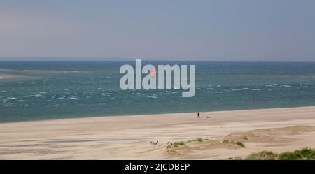 Kite Surfer bei aber Dyfi Wales Stockfoto