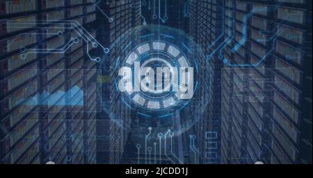 Abbildung des Scannens des Bereichs und der Datenverarbeitung über Computerserver Stockfoto