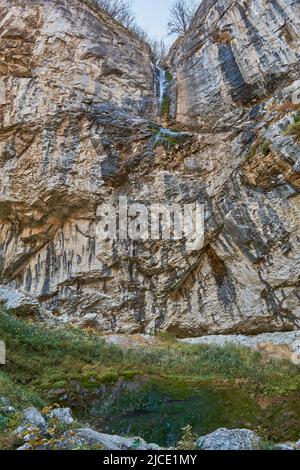 Vanturatoarea Wasserfall in der Nähe von Herculane Bäder in Rumänien Stockfoto