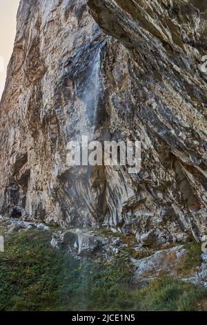 Vanturatoarea Wasserfall in der Nähe von Herculane Bäder in Rumänien Stockfoto