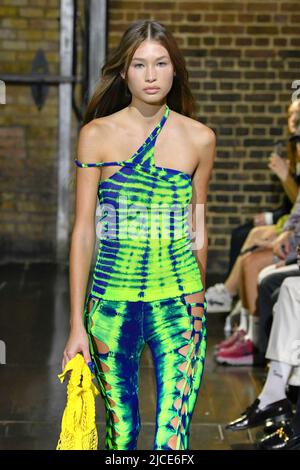 AGR SS23 Runway während der London Fashion Week am 2022. Juni - London, Großbritannien. 11/06/2022 Stockfoto