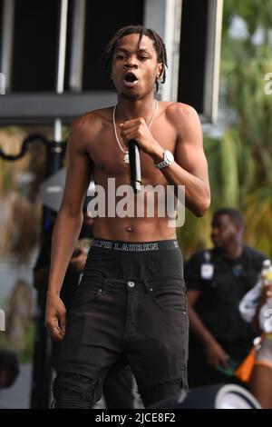 Pompano Beach FL, USA. 11.. Juni 2022. YSL Kash tritt während des Kodak Black Day im Pompano Beach Park am 11. Juni 2022 in Pompano Beach, Florida, auf. Kredit: Mpi04/Media Punch/Alamy Live Nachrichten Stockfoto