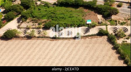 Cantalloc Aquädukt in Nazca, Spiral oder Kreis Aquädukte oder Brunnen, Peru, Inka Architektur und Kultur Stockfoto