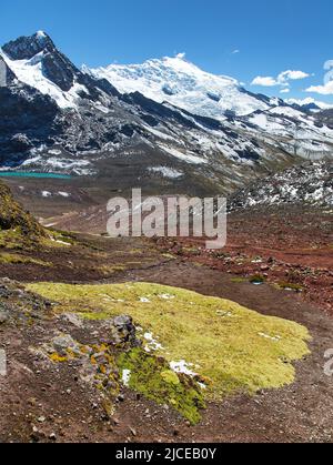 Ausangate Trek Trekking Trail, Ausangate Circuit, Cordillera Vilcanota, Cuzco Region, Peru, peruanische Andenlandschaft, Südamerika Stockfoto