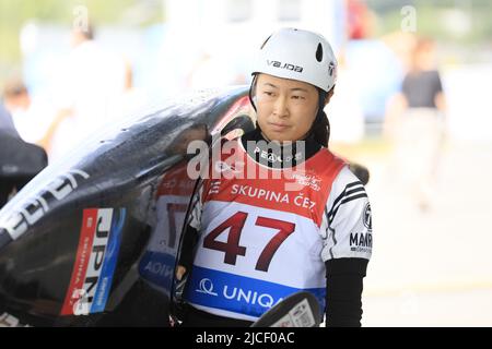 Prag, Tschechische Republik, 11. Juni 2022, Mishima Ren bei der Weltmeisterschaft im Wildwasser-Kanuslalom am 10. Juni 2022 in Prag, Tschechische Republik, Quelle: Martin Hladik/AFLO/Alamy Live News Stockfoto