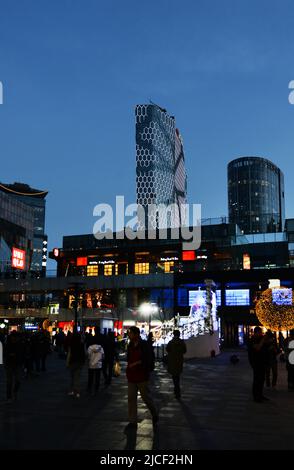 Das ultramoderne Sanlitun SOHO Shopping & Bushiness Center und das Intercontinental Sanlitun in Chaoyang, Peking, China. Stockfoto