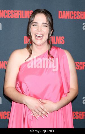 LOS ANGELES - JUN 12: Lizzie Kehoe bei den Tänzen mit Filmen Big Sunday Night Red Carpet im Chinese Theatre 6 am 12. Juni 2022 in Los Angeles, CA Stockfoto