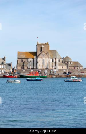 Barfleur, Hafenstadt im Frühling Stockfoto