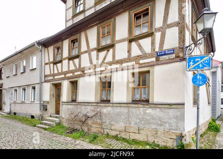 Fachwerkhaus, Häuserreihe, Hausfront, Architektur, Blick auf das Dorf, Frühsommer, Bad Königshofen, Franken, Deutschland, Europa, Stockfoto