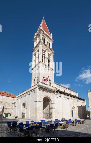 Kathedrale des heiligen Laurentius in der Altstadt von Trogir, UNESCO-Weltkulturerbe, Gespanschaft Split-Dalmatien, Dalmatien, Kroatien, Europa Stockfoto