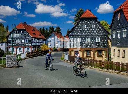 Fachwerkhäuser in Obercunnersdorf: In der sächsischen Oberlausitz - es gibt noch rund 6500 der meist denkmalgeschützten Fachwerkhäuser Stockfoto