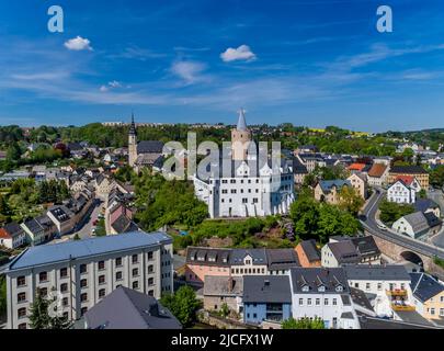 Schloss Wildeck: Die Altstadt von Zschopau mit ihrem mittelalterlichen Stadtplan ist ein denkmalgeschütztes Gebäude. Der überwiegende Teil des Gebäudes stammt aus der Mitte des 18.. Jahrhunderts aus der Zeit des Wiederaufbaus nach dem letzten Stadtbrand. Stockfoto