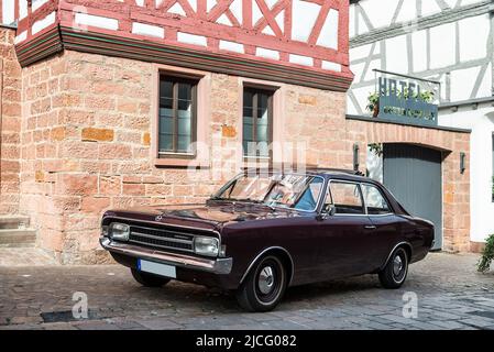 Obernburg, Bayern, Deutschland, Opel Rekord 1900 Coupé, Baujahr 1969, Stockfoto