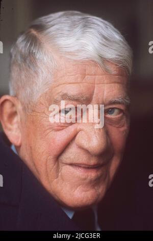 Vor 40 Jahren, am 22. Februar 1980, Oskar Kokoschka gestorben, Oskar KOKOSCHKA, AUT, Österreich, Maler, Grafiker, Dichter, Porträt, Porträt, leicht seitlich, sieht zur Seite; undatierte Aufnahme, ca. 1978, Â Stockfoto