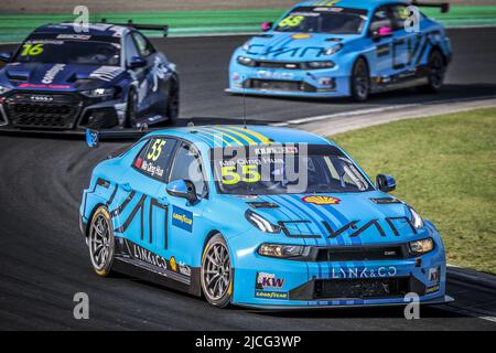 55 QING HUA Ma (CHN), Cyan Racing Lynk & Co, Lynk & Co 03 TCR, Aktion während des WTCR - Race of Hungary 2022, 3. Runde des FIA World Touring Car Cup 2022, auf dem Hungaroring vom 10. Bis 12. Juni in Budapest, Ungarn - Foto: Gregory Lenormand/DPPI/LiveMedia Stockfoto