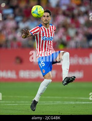 Girona, Spanien. 11. Juni 2022, Juanpe vom FC Girona während des La Liga SmartBank-Spiels, Finalspiel, erste Etappe, zwischen dem FC Girona und CD Teneriffa spielte am 11. Juni 2022 im Montilivi-Stadion in Girona, Spanien. (Foto von Bagu Blanco / PRESSINPHOTO) Stockfoto