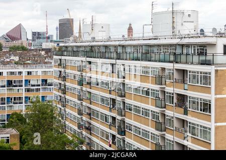 Eine allgemeine Ansicht von Churchill Gardens, einem konzilssiedlung, in Pimlico. Bild aufgenommen am 9.. Juni 2022. © Belinda Jiao jiao.bilin@gmail.com 07598931257 ht Stockfoto