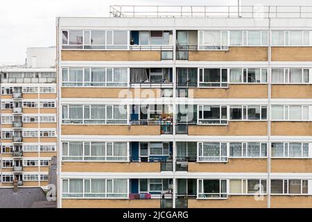 Eine allgemeine Ansicht von Churchill Gardens, einem konzilssiedlung, in Pimlico. Bild aufgenommen am 9.. Juni 2022. © Belinda Jiao jiao.bilin@gmail.com 07598931257 ht Stockfoto