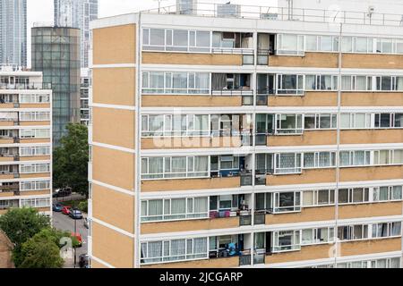 Eine allgemeine Ansicht von Churchill Gardens, einem konzilssiedlung, in Pimlico. Bild aufgenommen am 9.. Juni 2022. © Belinda Jiao jiao.bilin@gmail.com 07598931257 ht Stockfoto