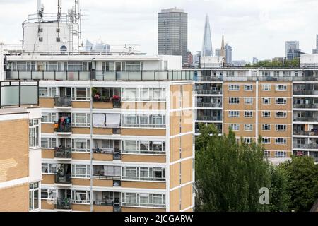 Eine allgemeine Ansicht von Churchill Gardens, einem konzilssiedlung, in Pimlico. Bild aufgenommen am 9.. Juni 2022. © Belinda Jiao jiao.bilin@gmail.com 07598931257 ht Stockfoto