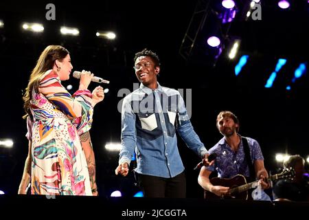 12. Juni 2022 - Nashville, Tennessee - Hillary Scott, Dave Haywood, Lady A, Breland. 2022 CMA Fest nächtlicher Konzerttag 4 im Nissan Stadium. (Bild: © Laura Farr/AdMedia via ZUMA Press Wire) Stockfoto