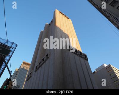 Bild von 33 Thomas Street, einem fensterlosen Gebäude in Manhattan. Stockfoto