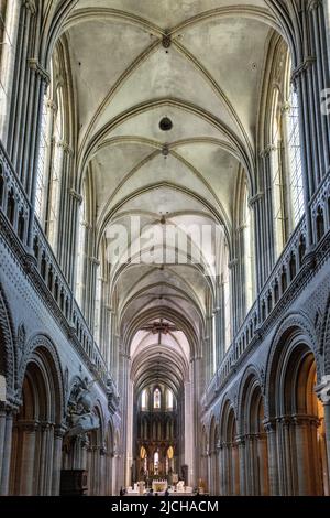 Innenraum der Kathedrale unserer Lieben Frau von Bayeux in der Normandie Frankreich Stockfoto