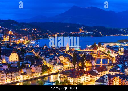 Stadt Luzern Antenne Panoramablick. Luzern und Luzern ist eine Stadt in der Zentralschweiz. Stockfoto