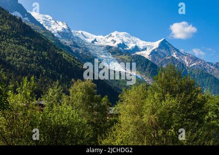 Mont Blanc oder Monte Bianco Bedeutung Weißen Berg ist der höchste Berg in den Alpen und in Europa, zwischen Frankreich und Italien Stockfoto
