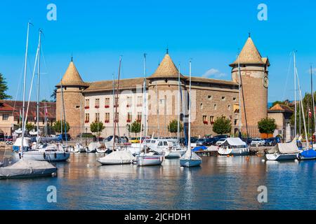 Mittelalterliche Burg in Morges. Morges ist eine Stadt am Ufer des Genfer Sees im Kanton Waadt in der Schweiz Stockfoto