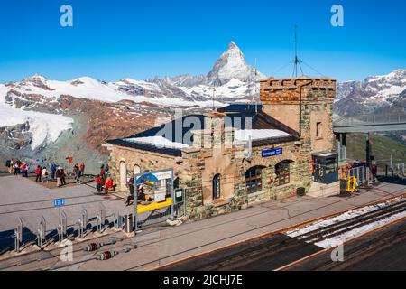 ZERMATT, SCHWEIZ - 16. JULI 2019: Gornergrat Bahn, ein Berg Zahnradbahn in der Nähe von Zermatt im Kanton Wallis in der Schweiz Stockfoto