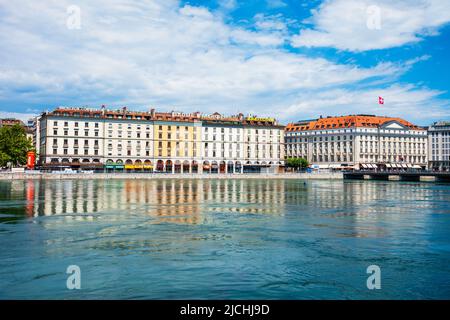 GENF, SCHWEIZ - 20. JULI 2019: Panoramablick auf die Stadt Genf. Genf ist die am Genfersee gelegene Stadt mit der zweitgrößten Einwohnerzahl der Schweiz. Stockfoto