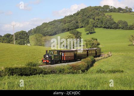 822 der Graf arbeitet an der Coppice Lane in der Nähe von Castle Caereinon vorbei Stockfoto