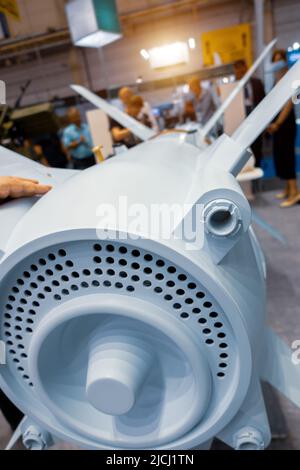 Geführte Artilleriesmuschel mit Laser-Semi-Active-Homing. Stockfoto