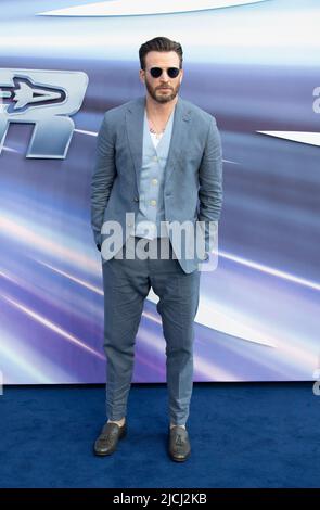 LONDON, ENGLAND - 13. JUNI: Chris Evans nimmt an der britischen Premiere von „Lightyear“ am 13. Juni 2022 auf dem Cineworld Leicester Square in London, England, Teil. Foto von Gary Mitchell/Alamy Live News Stockfoto