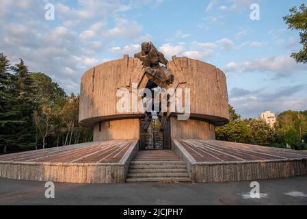 Burgas, Bulgarien. 19. September 2020. Das Pantheon-Denkmal am Meeresgarten von Burgas. Das Denkmal erinnert an die Toten im Jahr WW2. (Bild: © John Wreford/SOPA Images via ZUMA Press Wire) Stockfoto