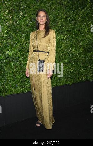 New York, USA. 13.. Juni 2022. Christy Turlington nimmt am 13. Juni 2022 am Chanel Arts Dinner des Tribeca Film Festival 2022 im Balthazar in New York, NY, Teil. (Foto von Anthony Behar/Sipa USA) Quelle: SIPA USA/Alamy Live News Stockfoto