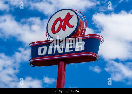 OK Diner 1950s Restaurant im amerikanischen Stil an der Straße A1 in Newark UK. Teil einer kleinen Kette von Vintage-Restaurants am Straßenrand. Stockfoto