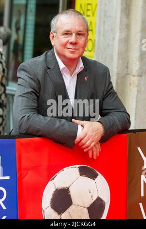 ARCHIVFOTO: Joachim KROL wird 65 Jahre alt am 17. Juni 2022 präsentiert Joachim KROL (KRvÉ¬ìL, Schauspieler) den Film, Filmpremiere 'YouvÇ¬¥ll never walk alone', 16. Mai 2017, in der Lichtburg in Essen, Vé ¬ÇvÇ¬ Stockfoto