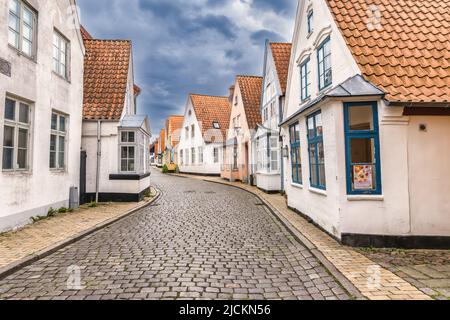 Kleine Straßen am Rande von Aabenraa im südlichen Teil Dänemarks Stockfoto